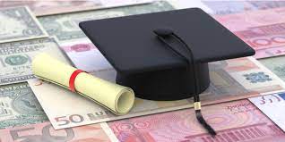 Other Opportunities Along With UCL MiM Salary